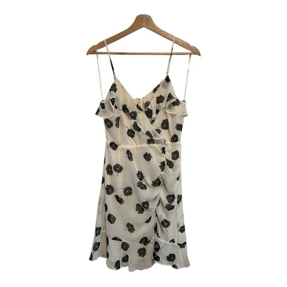All in Favor Dresses & Skirts - NWT All In Favor Women's Floral Spaghetti Strap Mini Dress Size Medium